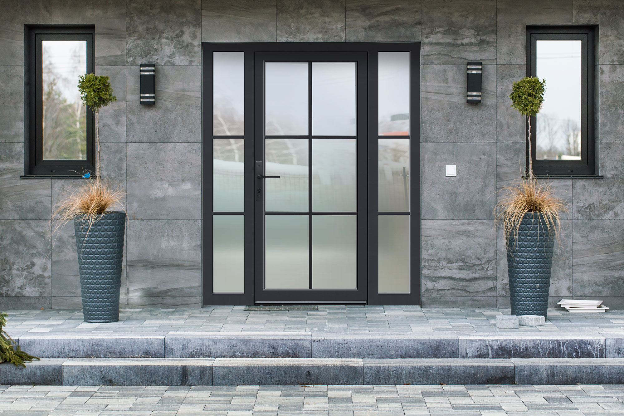 HELT aluminium door with glass panels